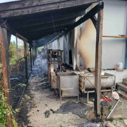 A tűzben egy gázpalack felhasadt