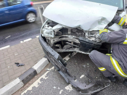 Két személygépkocsi ütközött össze