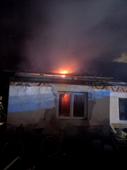 Családi házban keletkezett tűz Tápióságon