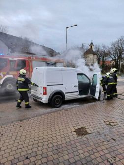 A tűzoltást a sofőr kezdte el