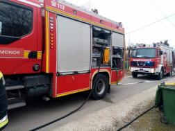 A nyáregyházi, a monori és a dabasi tűzoltók oltották el a lángokat