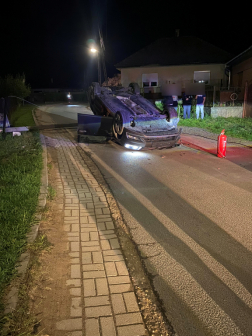 A váci hivatásos tűzoltók végzeték a műszaki mentést