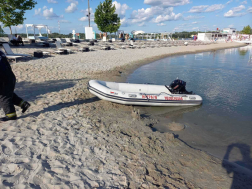 csónak és strand