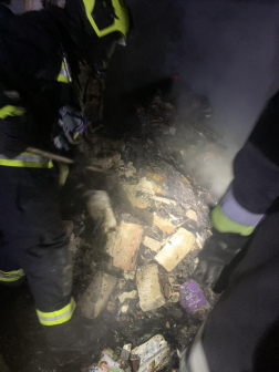 A gödöllői hivatáso tűzoltók eloltották a tüzet
