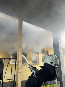 A tüzet a dömsödi, a ráckevei és a szigetszentmiklósi tűzoltók oltották el