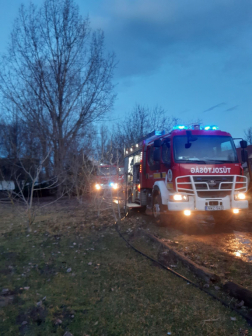 A tüzet a gyömrői, a monori és a fővárosi tűzoltók oltották el