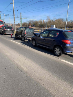 A járművekben összesen három ember utazott