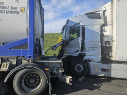 Kamion baleset az M1-es autópályán