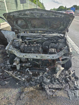 	Kigyulladt egy gépkocsi az M7-es autópályán