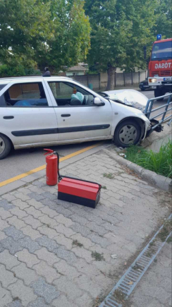 A monori tűzoltók végzeték a műszaki mentési feladatokat