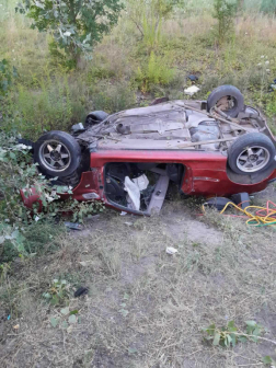 A tűzoltók feszítővágó segítségével szabadították ki a beszorult embert