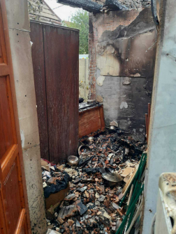 A tűzoltók átvizsgálták az épületet