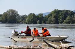  	Harminchat kilométeren folynak a védekezési munkálatok