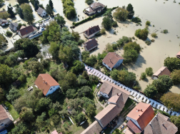 Száz százalékos a készültség szintje a Dunakanyar érintett településein