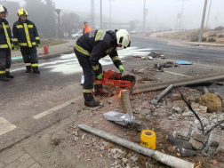 A tűzoltók megszüntették a forgalmi akadályt