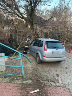 A gödöllői hivatásos tűzoltók végezték a műszaki mentési feladatokat