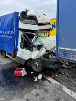 A dabasi tűzoltók végezték a műszaki mentési feladatokat.