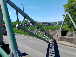 A tűzoltók megszüntették a forgalmi akadályt