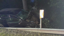 Motoros és egy személygépkocsi ütközött össze