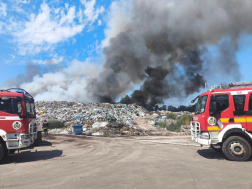 A hulladék több méter mélyen beizzott