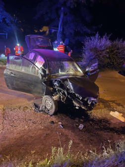 A gépkocsiban egyedül a sofőr utazott