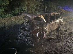 Kigyulladt egy személyautó