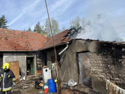 A tüzet a ceglédi tűzoltók oltották el