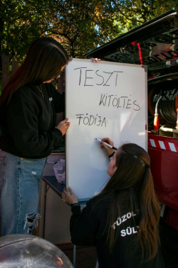  	Füstérzékelőt nyert két sülysápi család
