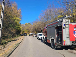 Az autó forgalmi akadályt okozott