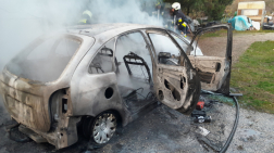 Személyautó égett Majosházán