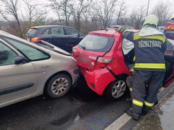  	Baleset az 1-es főúton