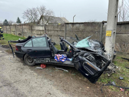 A tűzoltók átvizsgálták a járműveket