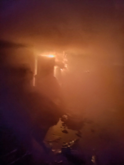 Teljes egészében égett a melléképület