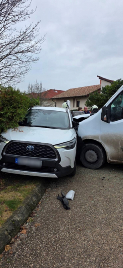  	Baleset Biatorbágyon