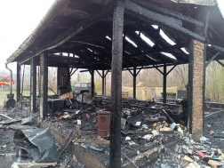 Az épület teljesen kiégett