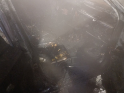 A tűzoltók átvizsgálták a járművet