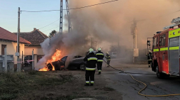 Kigyulladt egy személygépkocsi Kókán