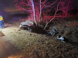 Kisteherautó és egy személygépkocsi ütközött össze 