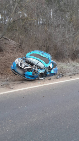 Két személygépkocsi ütközött össze