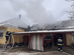 A tüzet a dabasi és a monori tűzoltók oltották el