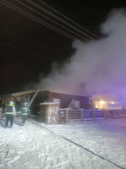 Ház tetőzete égett Ráckeresztúron