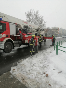  	Műszaki mentés Cegléden