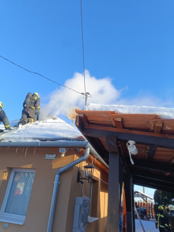 Családi ház padlástere égett Tóalmáson