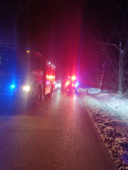 A baleset során az egyik gépkocsi az árokba sodródott 