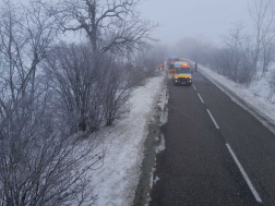 A ceglédi hivatásos tűzoltók a roncsba szorult embert kiemelték