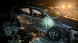 A gépkocsi egy másik autónak csapódott