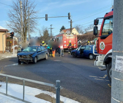 A gödöllői hivatásos tűzoltók áramtalanították a járműveket