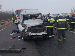  	Baleset az M7-es autópálya 37-es kilométerénél