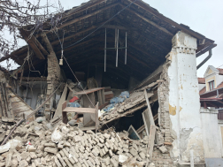 Hetven négyzetméteres épület omlott össze