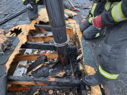 A tűz a kémény mellett keletkezett